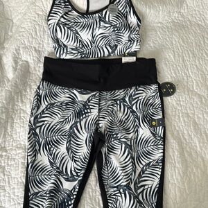 Black and White Leaf Print Women's Pants